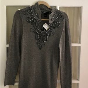 Woman’s dressy top